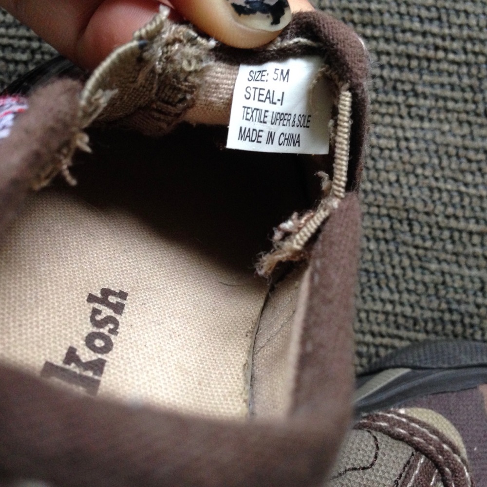 NWT OshKosh Camouflaged Slip on Slippers Shoes 5 - Picture 4 of 7